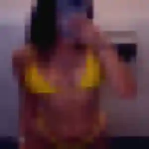 Rencontre Sixtine, 26 ans à Argelès-sur-Mer en privé