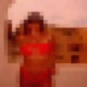 Zineb (35 ans) à Beaurains propose un rencontre sexe ce soir