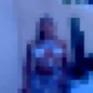 Elvire (25 ans) à Caudebec-lès-Elbeuf cherche un rencontre sexe ce soir