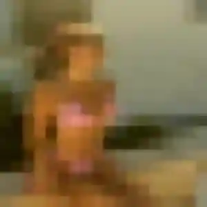 Josephine, 38 ans, en ligne à Châtillon-sur-Chalaronne pour un rencontre sexe