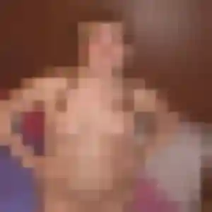 Anne-Sophie, 35 ans, disponible à Cuges-les-Pins pour un rencontre sexe