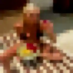 Sexy Camille, 27 ans à Divonne-les-Bains - la contacter