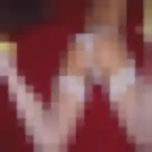 Photo privée de Lucienne, 24 ans à Grand-Couronne - rencontre coquine