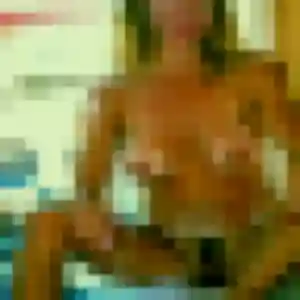 Rym, 37 ans, en ligne à Guémené-Penfao pour un rencontre sexe