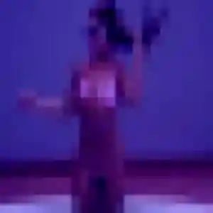 Regine, 21 ans, en ligne à Honfleur pour une rencontre coquine
