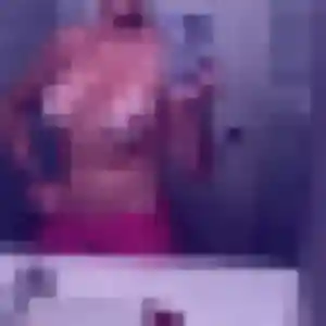 Contacte Karima, 30 ans à Issoire en privé