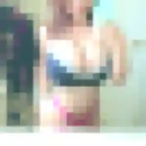 Aurore, femme de 22 ans cherche rencontre sexe à La Talaudière