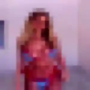 Estee (31 ans) à Le Gosier attend une rencontre aujourd'hui