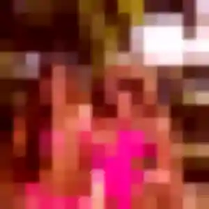 Photo de Perrine à Les Trois-Bassins (43 ans) - rencontre sexe anonyme