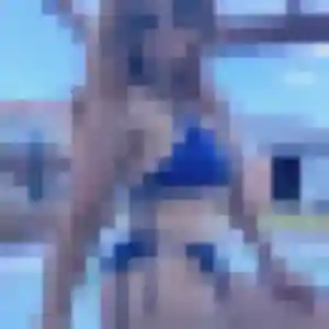 Jade (21 ans) à Loudéac propose un rencontre sexe ce soir