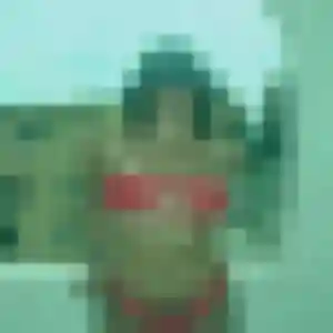 Eliane, 21 ans, en ligne à Marcoussis pour un rencontre sexe