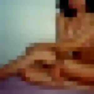 Contacte Melodie, 19 ans à Orvault en privé