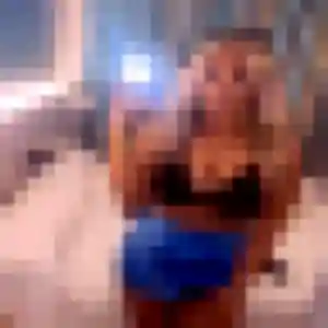 Whitney, 25 ans, dispo pour rencontre sexe à Plonéour-Lanvern