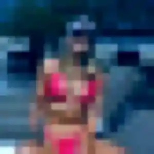 Sabrina, 45 ans, connectée à Saint-Clément-de-Rivière pour une rencontre coquine