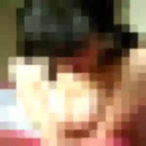 Pauline, 19 ans, connectée à Saint-Denis-en-Val pour une rencontre coquine
