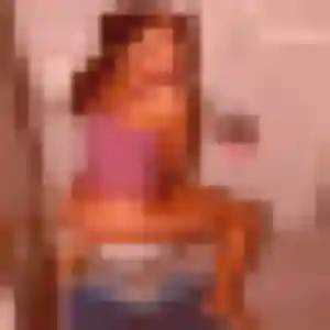 Photo de Rosalie à Saint-Jean-de-Luz (22 ans) - rencontre sexe discret