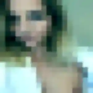 Noemie, femme de 20 ans propose rencontre sexe à Saint-Pierre