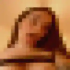 Claire, 29 ans, connectée à Saint-Pierre-du-Mont pour une rencontre coquine
