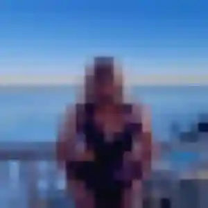 Clemence, femme de 42 ans propose rencontre sexe à Sainte-Foy-lès-Lyon