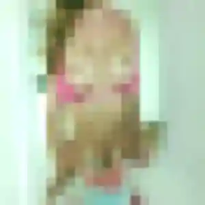 Contacte Daniela, 33 ans à Suresnes gratuitement