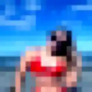 Elise, 22 ans, en ligne à Téteghem-Coudekerque-Village pour une rencontre coquine