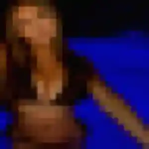 Flore, 21 ans, connectée à Thyez pour une rencontre coquine