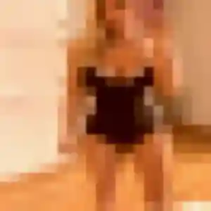 Augustine, 43 ans, en ligne à Tullins pour une rencontre coquine