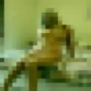 Profil de Touria à Valbonne (25 ans) - rencontre sexe gratuit