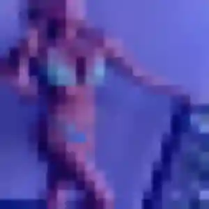 Sexy Urielle, 20 ans à Vedène - la contacter