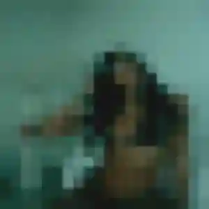Karen (23 ans) à Villecresnes cherche un rencontre sexe maintenant